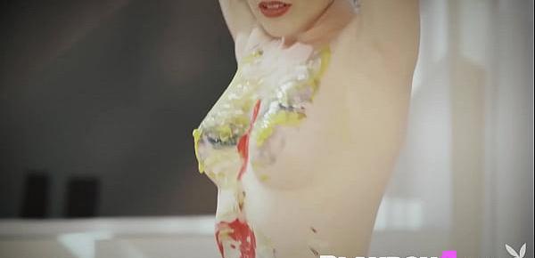  Busty model showed her painted body in photo session